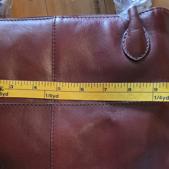 Leather Purse In Tobacco Shade - Picture 10 of 11